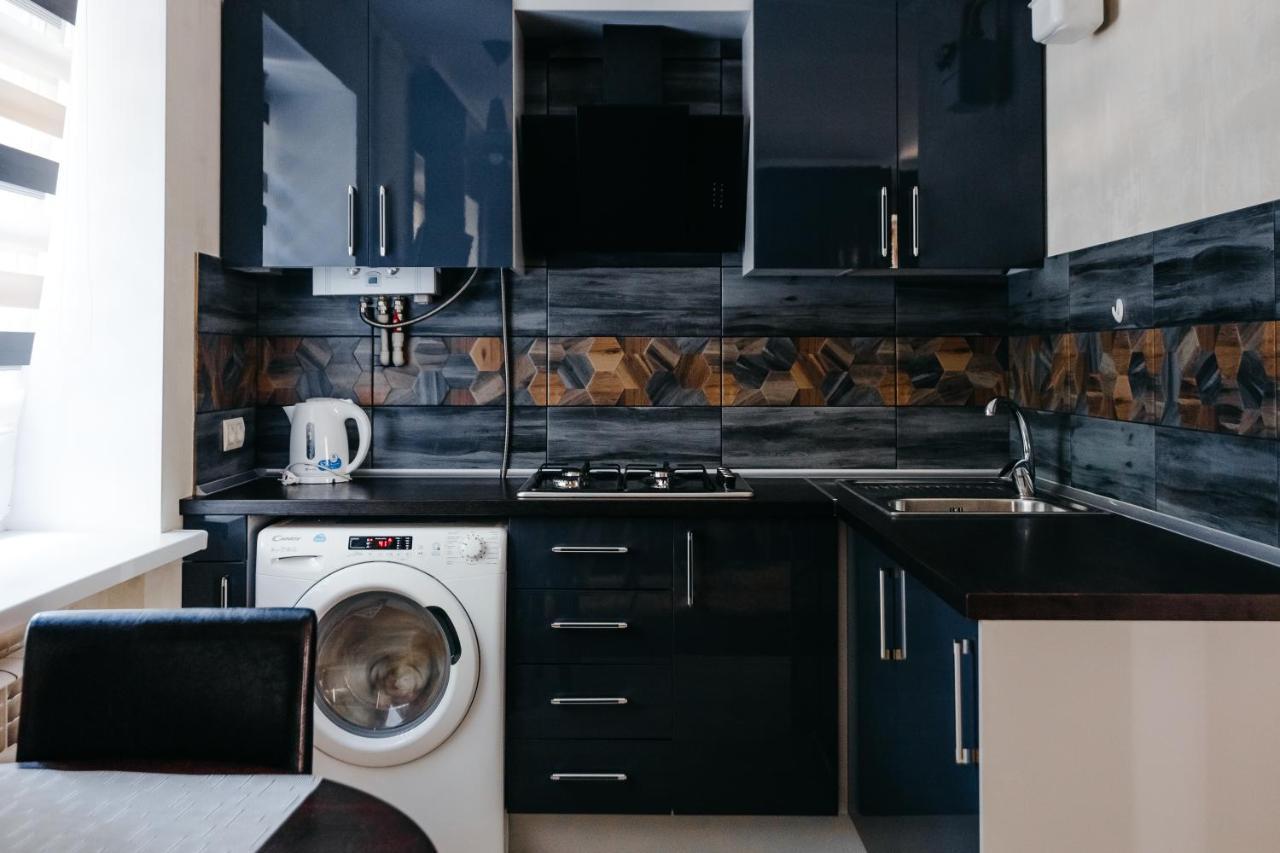 Золотое Тепло Apartment Chernihiv Bagian luar foto