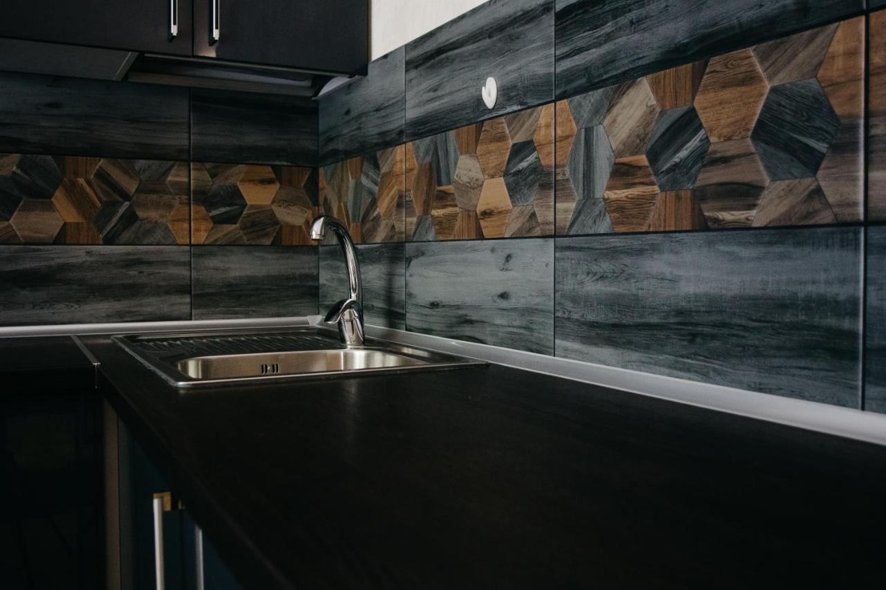 Золотое Тепло Apartment Chernihiv Bagian luar foto